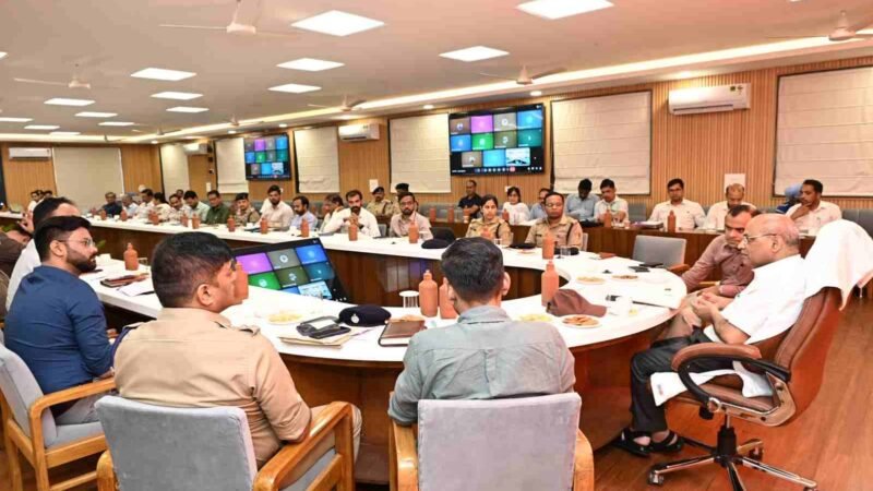 कुंभ मेला-2027 की तैयारियों की हर माह होगी समीक्षा, नोडल अधिकारियों की भूमिका होगी अहम : आयुक्त आनंद स्वरूप