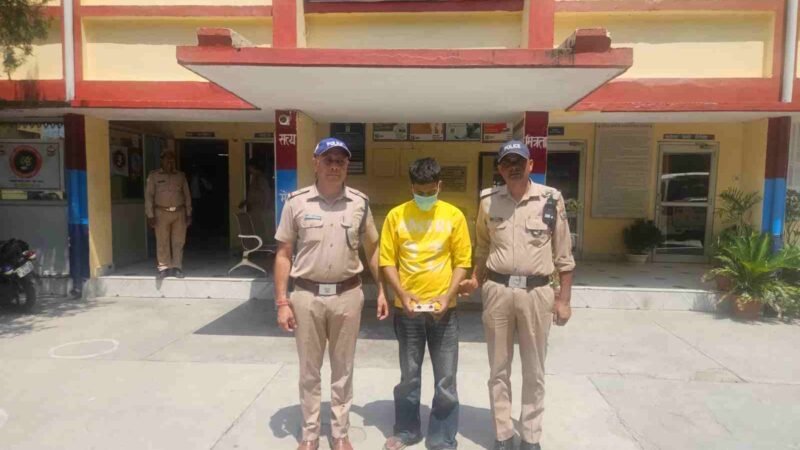 ऑपरेशन प्रहार के तहत बड़ी कार्रवाई, श्रीनगर में 4.94 ग्राम स्मैक के साथ युवक गिरफ्तार