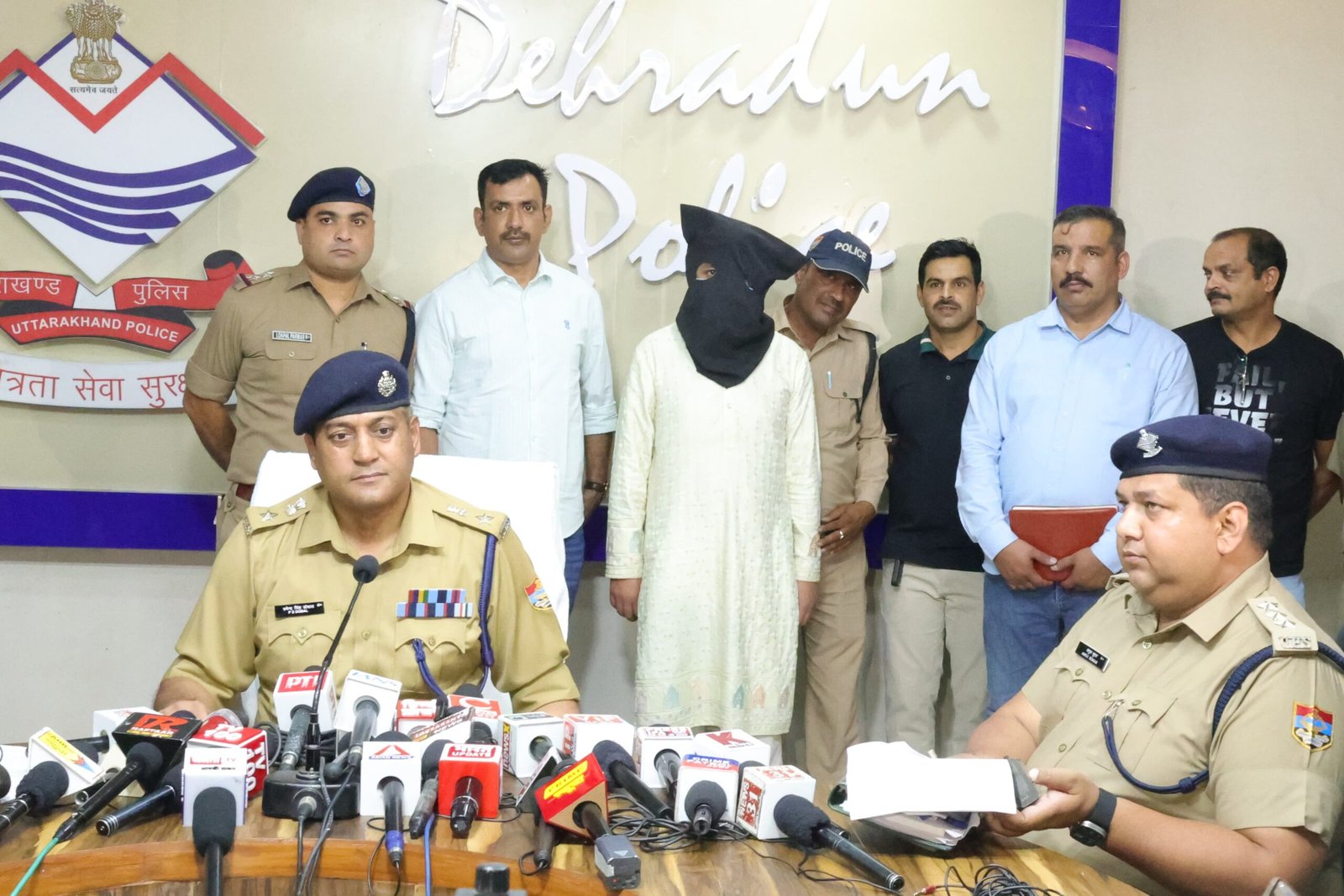 तंत्र-मंत्र के नाम पर 65 तोला सोना ठगने वाला ‘ठग बाबा’ गिरफ्तार, 15 तोला सोना और 5 लाख रुपये बरामद
