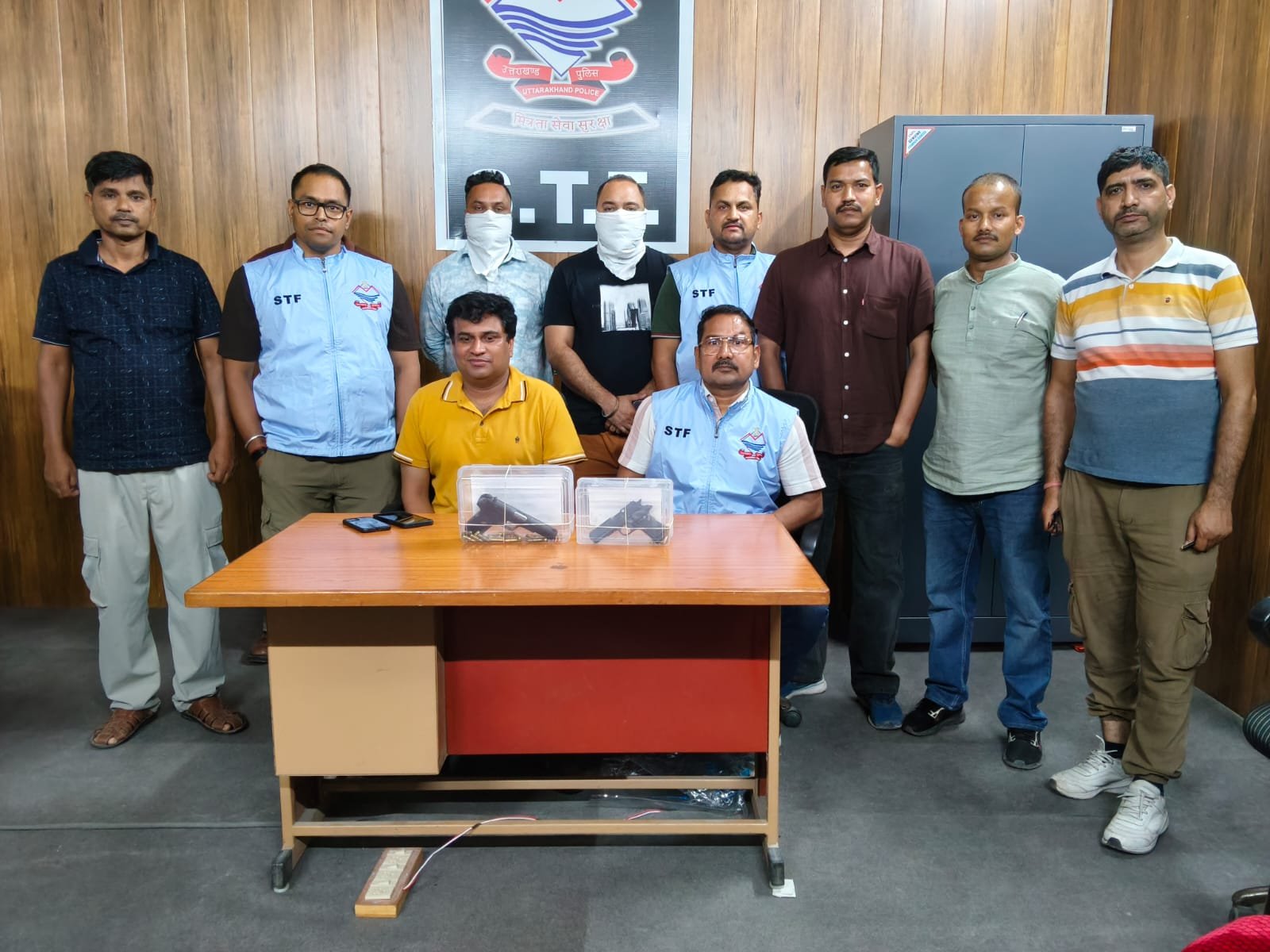 फर्जी शस्त्र लाइसेंस नेटवर्क पर एसटीएफ का बड़ा प्रहार, दो और आरोपी गिरफ्तार, 2 पिस्टल व 31 कारतूस बरामद