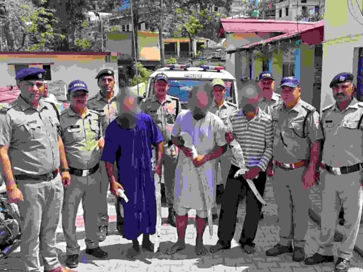 कर्णप्रयाग हमला प्रकरण: धारदार हथियारों से हमला करने वाले चार निहंग यात्री गिरफ्तार, तीन भेजे गए जेल
