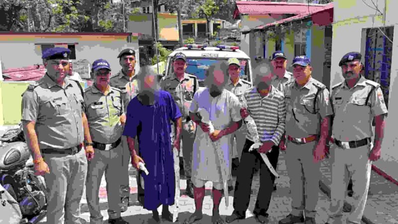कर्णप्रयाग हमला प्रकरण: धारदार हथियारों से हमला करने वाले चार निहंग यात्री गिरफ्तार, तीन भेजे गए जेल