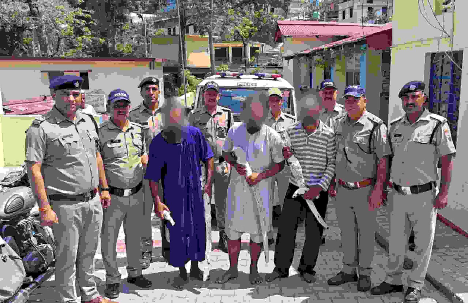 कर्णप्रयाग हमला प्रकरण: धारदार हथियारों से हमला करने वाले चार निहंग यात्री गिरफ्तार, तीन भेजे गए जेल