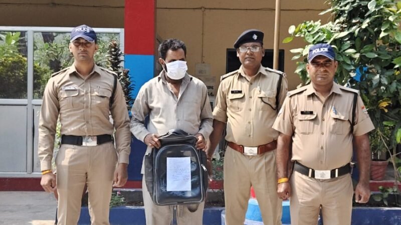पौड़ी पुलिस की बड़ी कार्रवाई, 1.062 किलो चरस के साथ नशा तस्कर गिरफ्तार