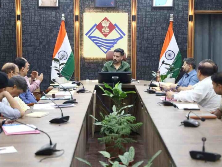 राष्ट्रीय प्रतिरक्षण दिवस पर डीएम सख्त, पोलियो खुराक से कोई बच्चा न छूटे, लापरवाही पर होगी कार्रवाई