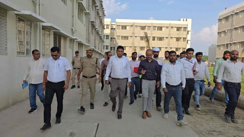 धामी सरकार की बड़ी सौगात: मात्र 3 लाख में मिलेगा आधुनिक फ्लैट, रुद्रपुर की 1872 आवासीय इकाइयों की परियोजना तैयार