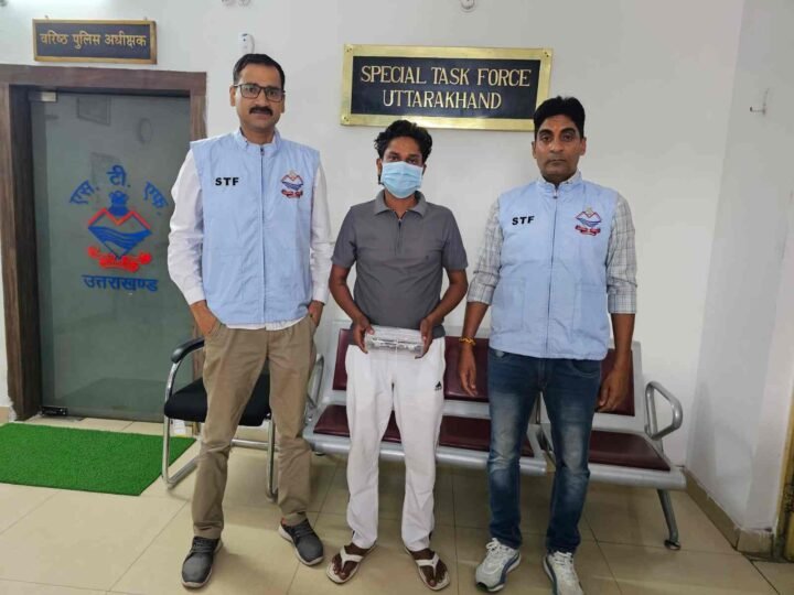 एसटीएफ का ट्रामाडोल तस्करी नेटवर्क पर बड़ा प्रहार, 77 पेटियों की अवैध सप्लाई का खुलासा, एक और आरोपी गिरफ्तार