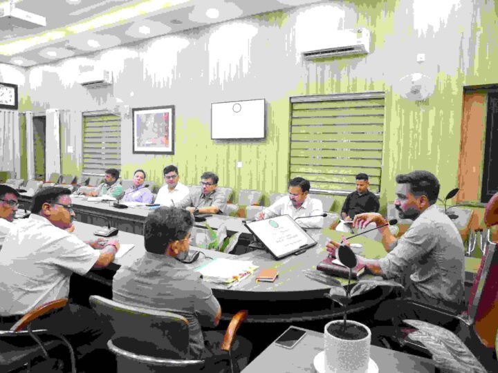 रिस्पना नदी पुनर्जीवन अभियान को नई रफ्तार, डीएम ने गठित कराई टास्कफोर्स; 7 दिन में मांगा विस्तृत एक्शन प्लान