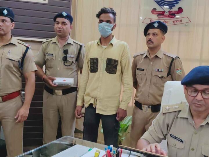 उत्तराखंड के सभी थानों को बम से उड़ाने की धमकी देने वाला आरोपी गिरफ्तार, दून पुलिस ने 24×7 साइबर जांच से साजिश की नाकाम