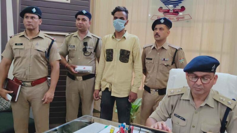 उत्तराखंड के सभी थानों को बम से उड़ाने की धमकी देने वाला आरोपी गिरफ्तार, दून पुलिस ने 24×7 साइबर जांच से साजिश की नाकाम
