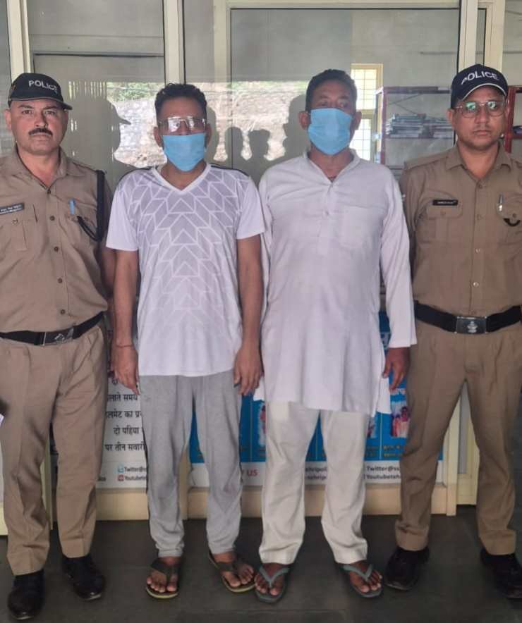 टिहरी पुलिस की बड़ी सफलता, लाखों की धोखाधड़ी के गैंगस्टर एक्ट में वांछित दो आरोपी गिरफ्तार