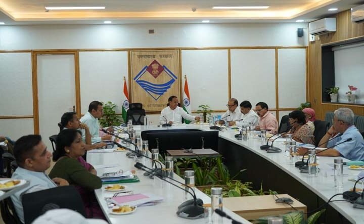 उच्च शिक्षा में बड़े बदलाव की तैयारी, डॉ. धन सिंह रावत की अध्यक्षता में परिषद ने अहम प्रस्तावों को दी मंजूरी