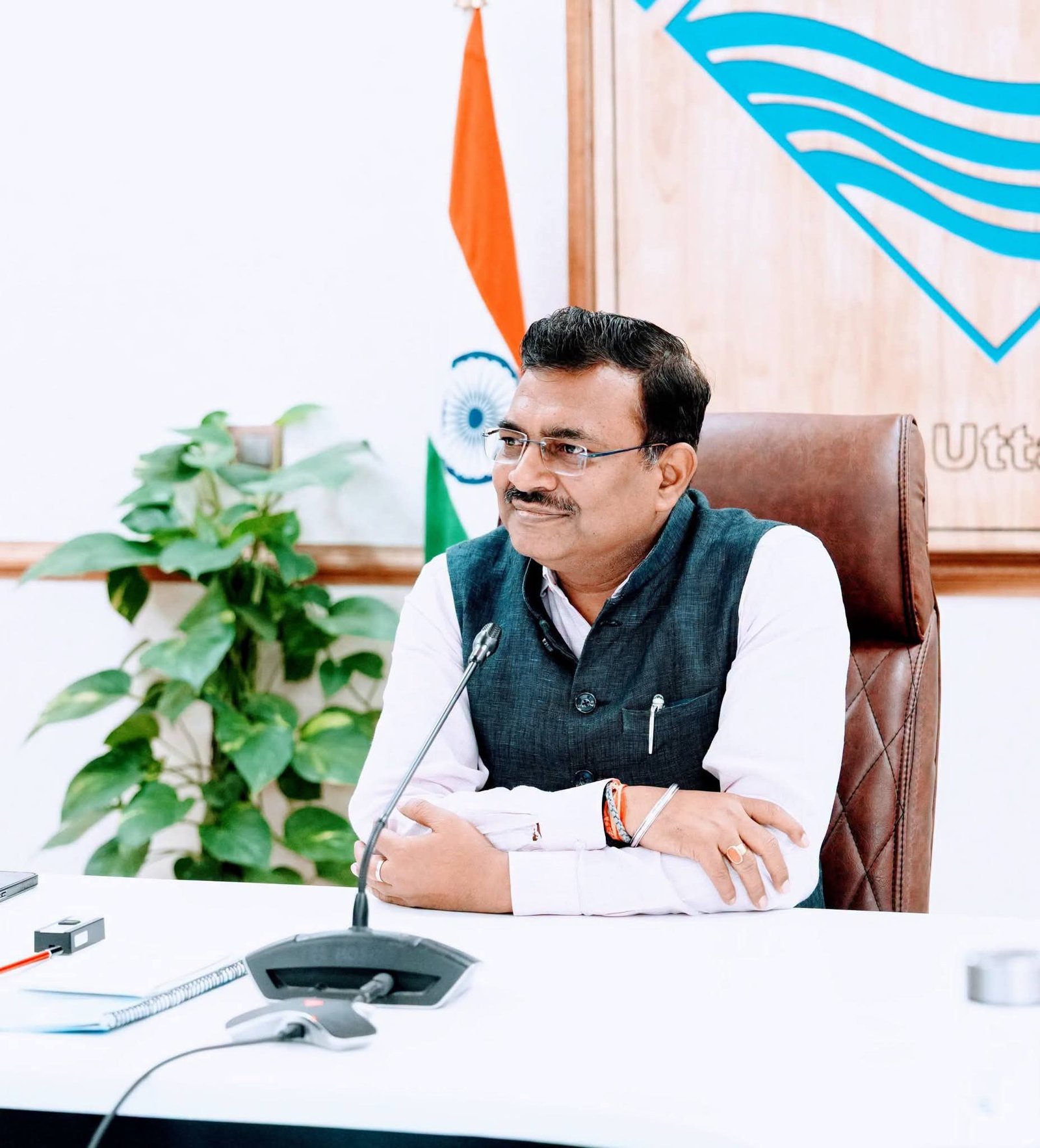 उत्तराखंड में जल्द बनेगा स्टेट साइबर क्राइम कोऑर्डिनेशन सेंटर, मुख्य सचिव ने 1930 हेल्पलाइन और ई-जीरो एफआईआर सिस्टम मजबूत करने के दिए निर्देश