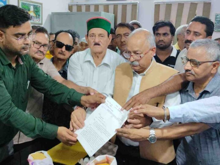 आंगनबाड़ी में सड़े अंडे और घटिया पोषाहार का आरोप, जन संघर्ष मोर्चा ने मंत्री रेखा आर्य की बर्खास्तगी की उठाई मांग