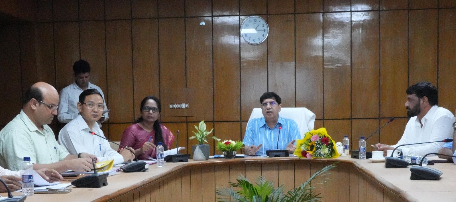 परिवहन निगम को घाटे से उबारने की तैयारी, पहाड़ी मार्गों पर चलेंगी 50 नई मिनी बसें: मंत्री प्रदीप बत्रा