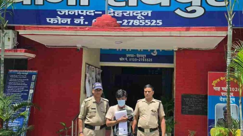 रायपुर में 15 लाख की चोरी का खुलासा, नशे का आदी शातिर चोर गिरफ्तार; ज्वेलरी, लैपटॉप और अन्य सामान बरामद
