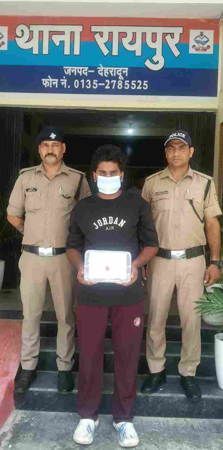 रायपुर फायरिंग कांड का 15 हजार का इनामी आरोपी गिरफ्तार, दून पुलिस ने तमंचा भी किया बरामद