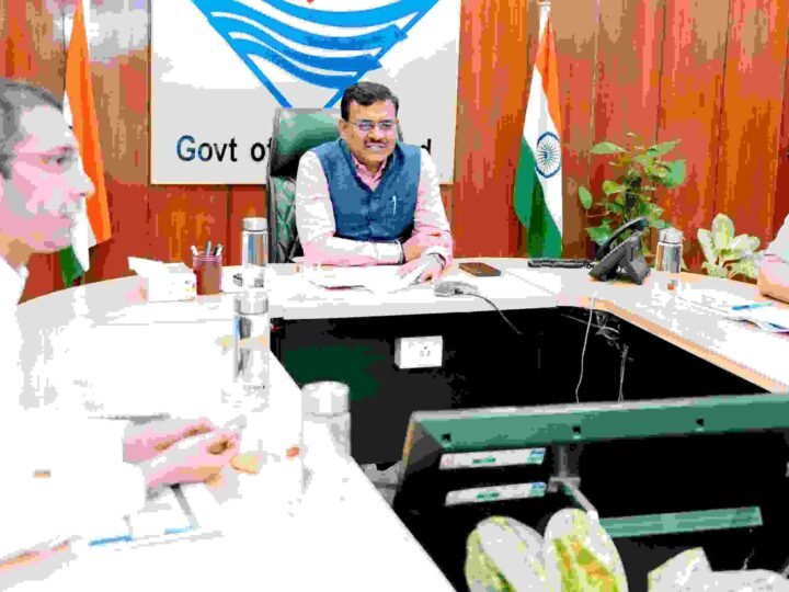 उत्तराखंड पर्यटन के लिए बनेगा 5 वर्षीय रोडमैप, नए पर्यटन स्थल और ग्लैंपिंग प्रोजेक्ट होंगे विकसित