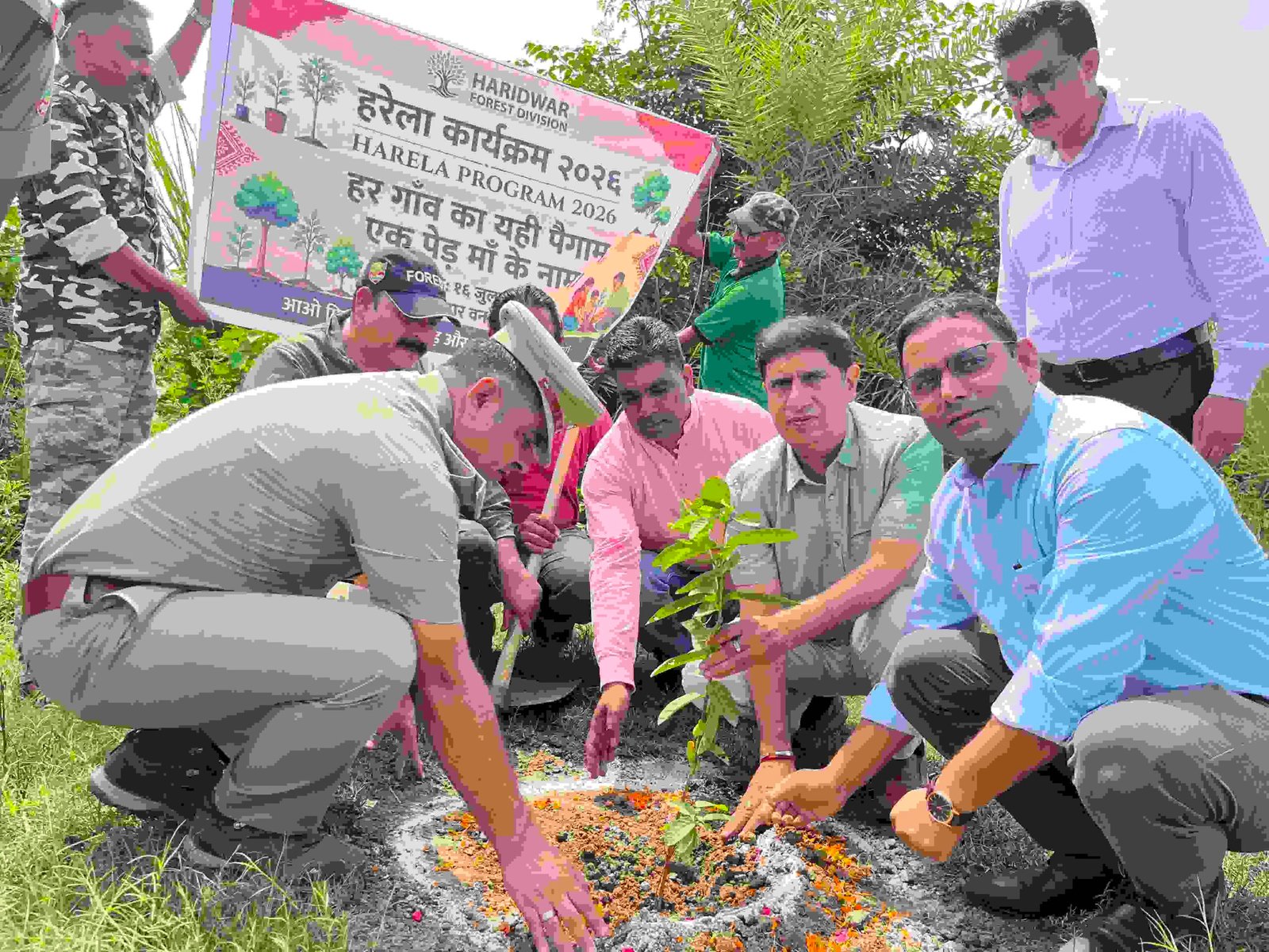 हरेला पर कैबिनेट मंत्री प्रदीप बत्रा ने किया पौधारोपण, ‘एक पेड़ माँ के नाम’ अभियान से जुड़ने का किया आह्वान