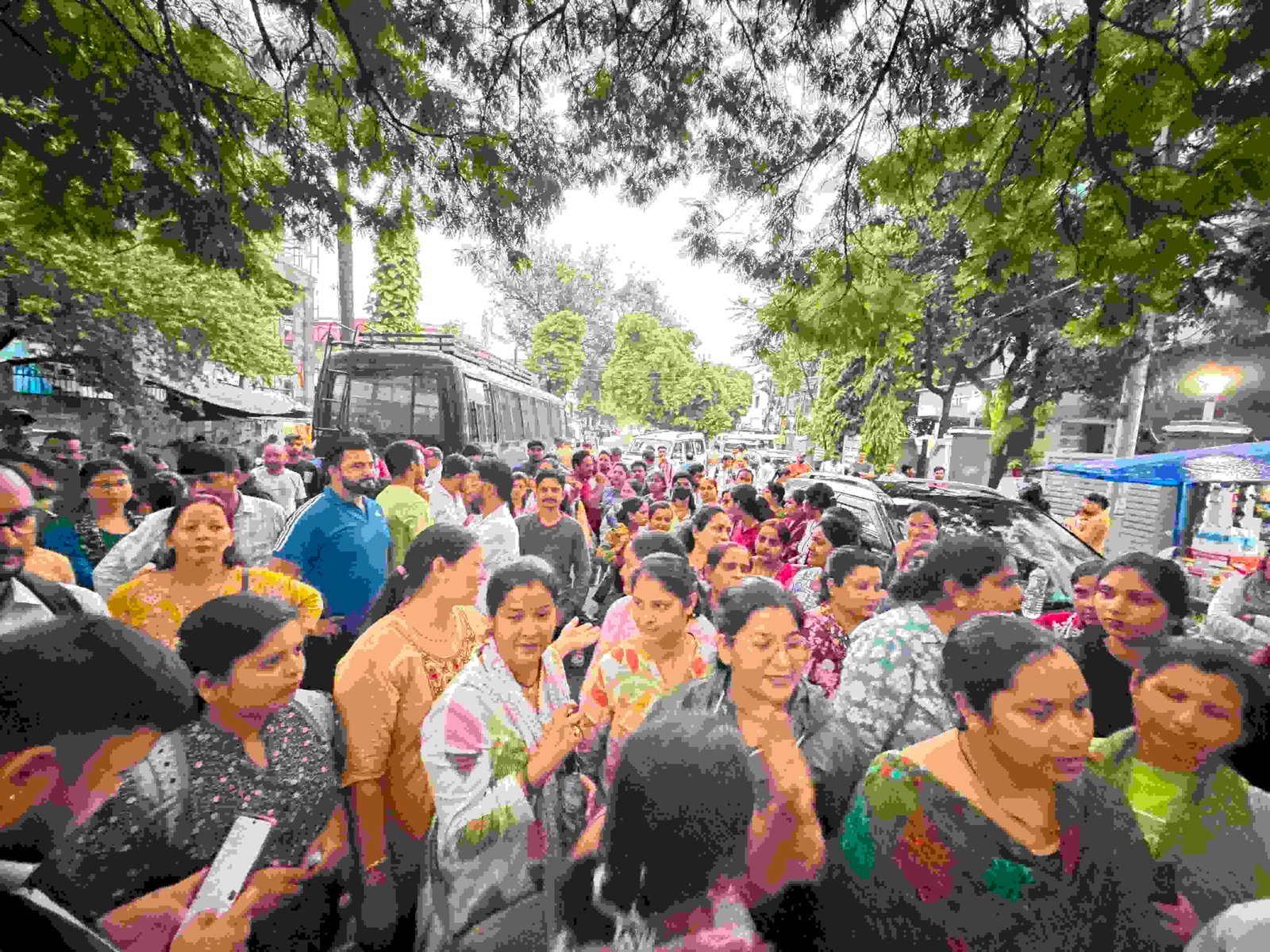 स्वास्थ्य मंत्री आवास पर नर्सिंग अभ्यर्थियों का प्रदर्शन, वादा निभाने और जल्द निर्णय की उठाई मांग