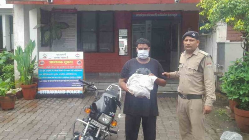 ऋषिकेश में करोड़ों की नशा तस्करी पर वार, 1.20 किलो चरस व स्मैक के साथ तस्कर गिरफ्तार