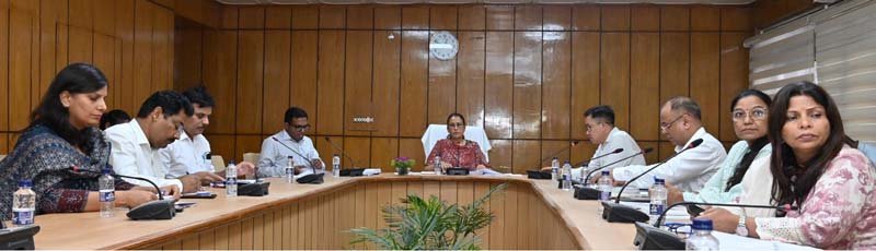 आंगनबाड़ी केंद्रों में हर माह बच्चों का वजन अनिवार्य, लापरवाही पर होगी सख्त कार्रवाई : रेखा आर्या