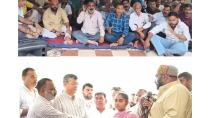 देहरादून में सफाई कर्मचारियों का धरना आठवें दिन भी जारी, महापौर ने मृतक आश्रितों को सौंपे नियुक्ति पत्र