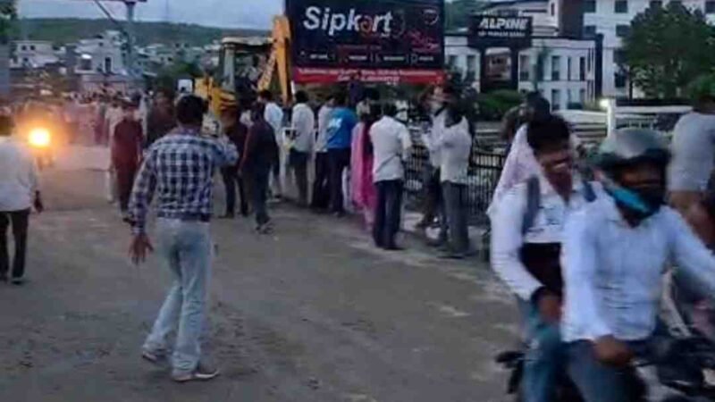 नंदा की चौकी में 12 घंटे में बहाल हुआ आवागमन