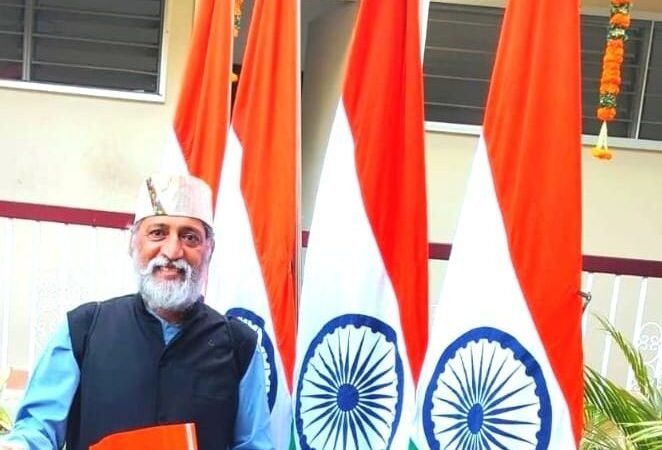 कॉकरोच पार्टी: क्या जनता सुरक्षा को लेकर चिंतित है?
