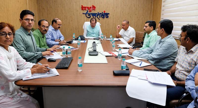 पीएमजीएसवाई परियोजनाओं में तेजी लाने के निर्देश, वन स्वीकृतियों और सड़क निर्माण की मंत्री भरत सिंह चौधरी ने की समीक्षा
