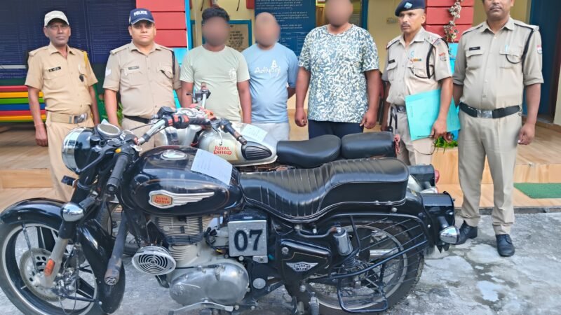 सीज किए गए वाहन पार्किंग से चोरी कर फरार हुए 3 आरोपी गिरफ्तार, दोनों बुलेट बरामद
