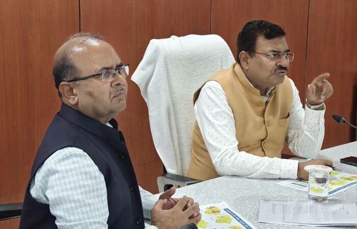 मुख्य सचिव ने बारिश और आपदा तैयारियों की समीक्षा की, सभी विभागों को 24×7 अलर्ट मोड पर रहने के निर्देश