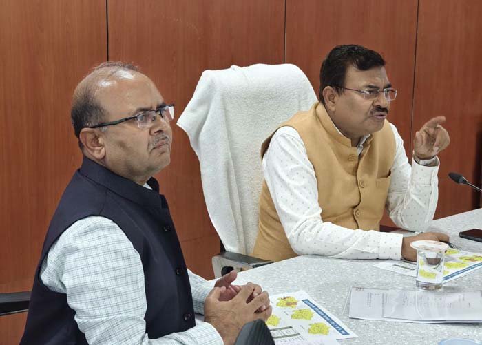 मुख्य सचिव ने बारिश और आपदा तैयारियों की समीक्षा की, सभी विभागों को 24×7 अलर्ट मोड पर रहने के निर्देश