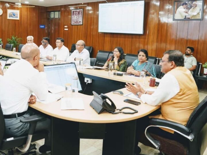 तकनीकी शिक्षा के लिए बनेगा रोडमैप, उत्तराखंड में 5-6 तकनीकी शिक्षा हब विकसित करने के निर्देश