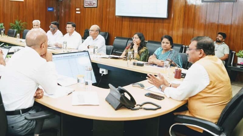 तकनीकी शिक्षा के लिए बनेगा रोडमैप, उत्तराखंड में 5-6 तकनीकी शिक्षा हब विकसित करने के निर्देश