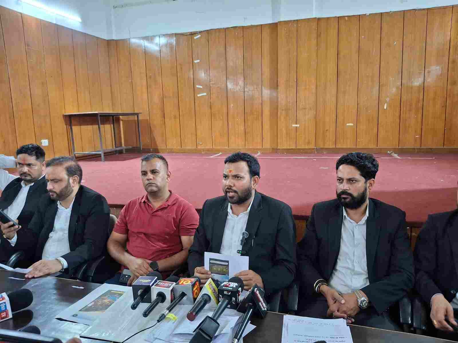 भू-कानून के कथित उल्लंघन और जमीन की खरीद-फरोख्त पर उठे सवाल, उच्चस्तरीय जांच की मांग