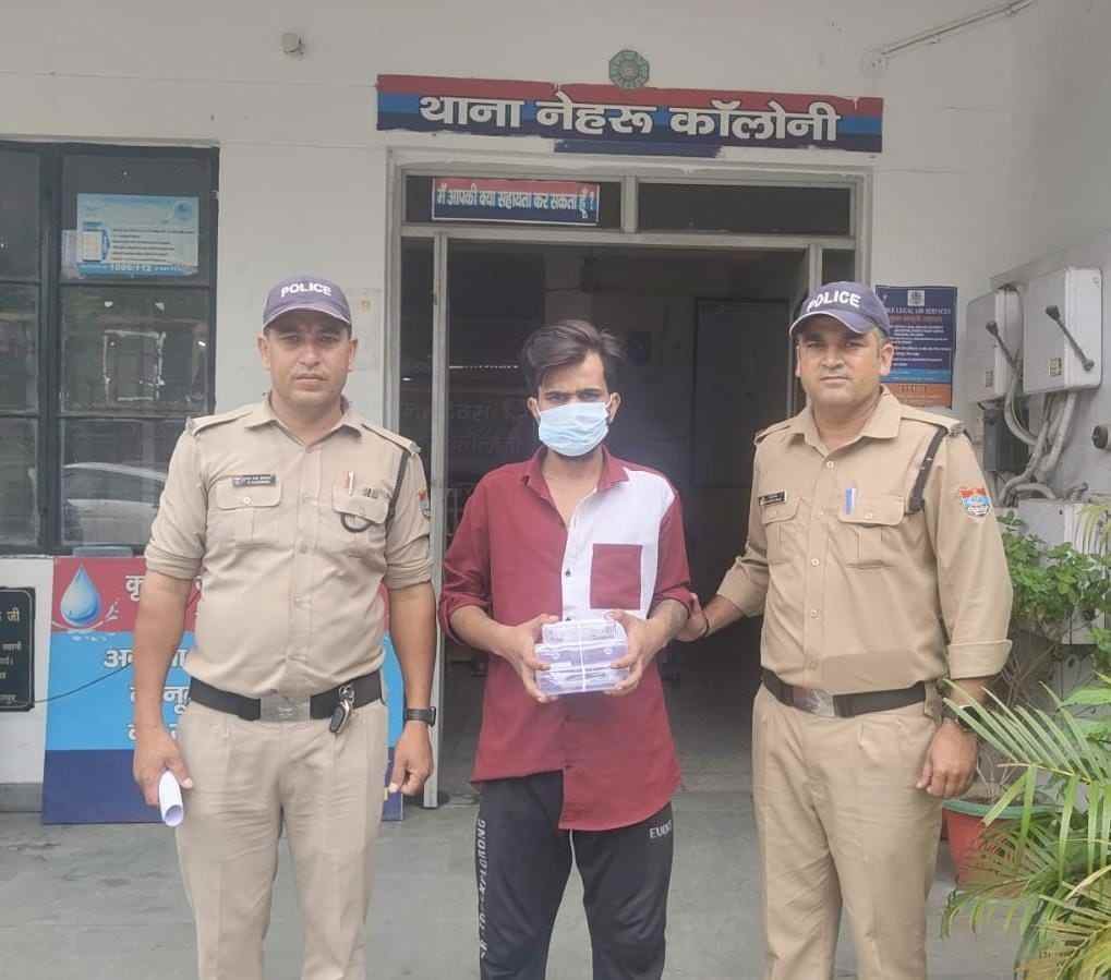 नेहरू कॉलोनी पुलिस ने तीन लाख रुपये से अधिक कीमत की 10.52 ग्राम स्मैक के साथ युवक को दबोचा