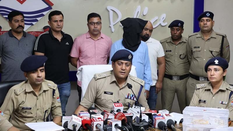 एम्स ऋषिकेश में ₹50 लाख की चोरी का खुलासा, आंध्र प्रदेश का अंतर्राज्यीय शातिर चोर गिरफ्तार