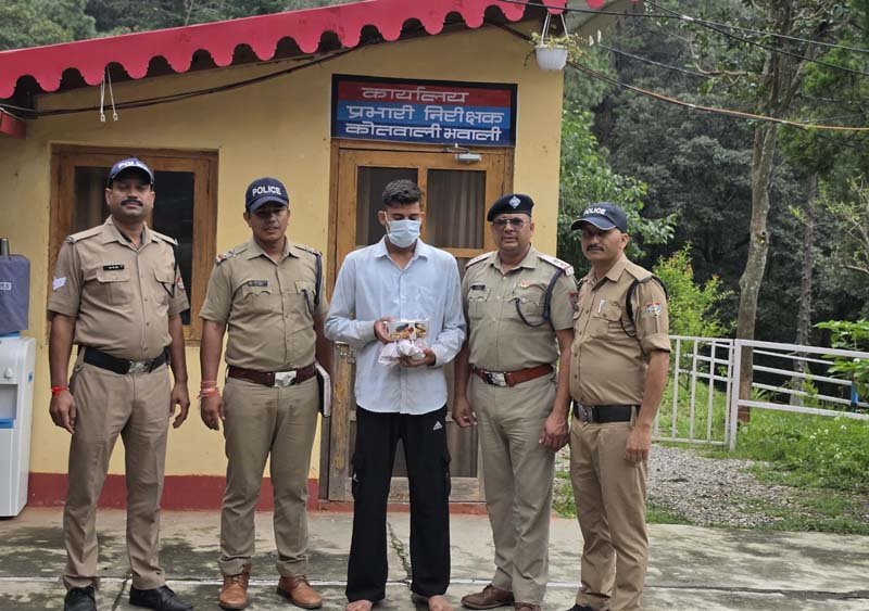 24 घंटे में चोरी का खुलासा, 15 लाख से अधिक के स्वर्ण आभूषण बरामद
