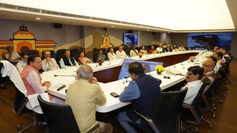 प्रवासी बुद्धिजीवियों से संवाद में मुख्यमंत्री धामी ने साझा की उत्तराखण्ड के विकास की प्राथमिकताएं