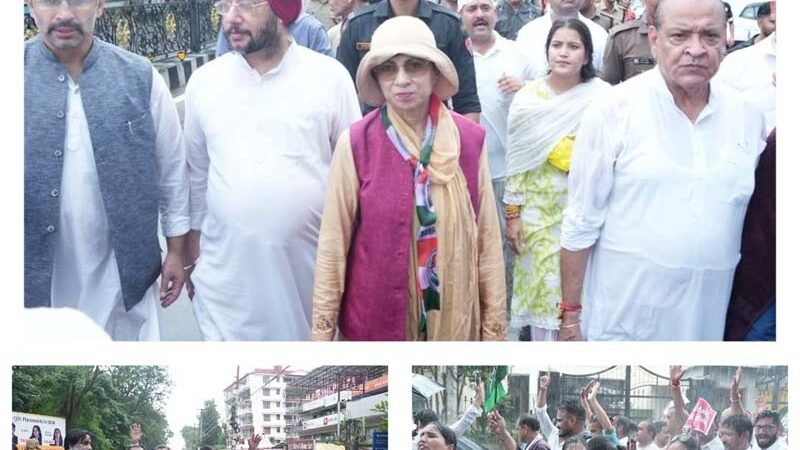 हल्द्वानी ‘शुद्धिकरण’ प्रकरण पर कांग्रेस का हल्ला बोल, हजारों कार्यकर्ताओं ने किया मुख्यमंत्री आवास कूच