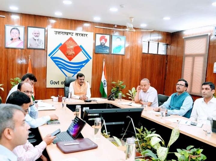 टिहरी झील को ‘वन स्टेट, वन ग्लोबल डेस्टिनेशन’ के रूप में विकसित करने की तैयारी, मुख्य सचिव ने दिए समग्र मास्टर प्लान के निर्देश