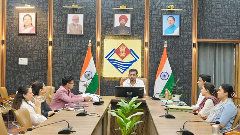 वन भूमि हस्तांतरण के मामलों में तेजी के लिए रिजर्व लैंड बैंक होगा अपडेट, डीएम ने दिए सर्वे के निर्देश