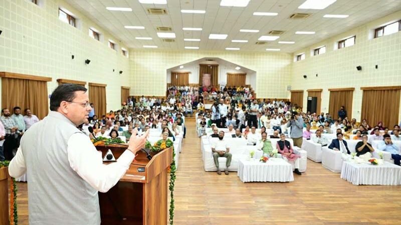 हिंदी को विज्ञान, तकनीक और डिजिटल दुनिया की मजबूत भाषा बनाना होगा: मुख्यमंत्री धामी