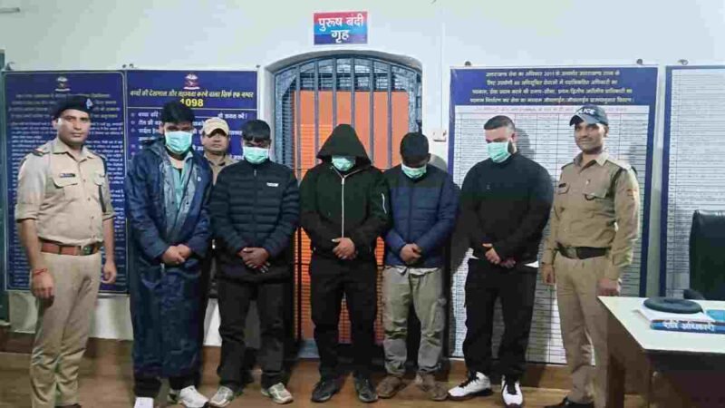 बस अड्डा पौड़ी में मारपीट के मामले में दोनों पक्षों के 5 युवक गिरफ्तार