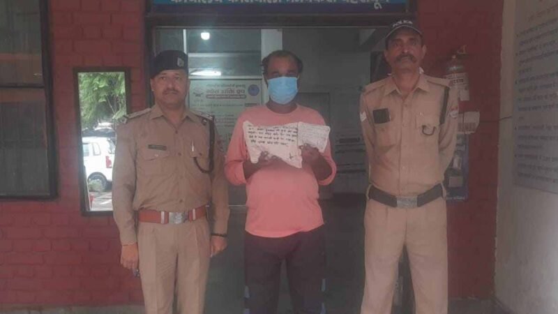 ऋषिकेश में 5 लाख रुपये की चरस-स्मैक के साथ हिस्ट्रीशीटर गिरफ्तार, 51 मुकदमों में दर्ज है नाम