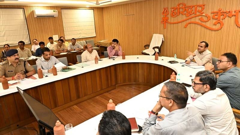 कुंभ से पहले हरिद्वार होगा अतिक्रमण मुक्त, डीएम मयूर दीक्षित ने दिए सख्त निर्देश