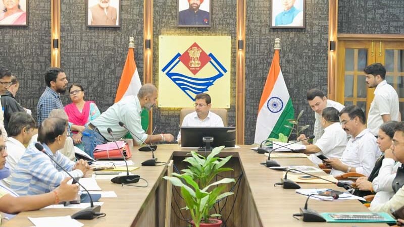 समाधान दिवस में 102 शिकायतें दर्ज, निवेश और नौकरी के नाम पर लाखों की ठगी के मामले भी पहुंचे