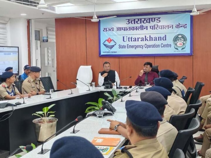 अग्निशमन सेकेंड ऑफिसर के 21 प्रशिक्षुओं ने राज्य आपातकालीन परिचालन केंद्र का किया भ्रमण, आपदा प्रबंधन और आपातकालीन प्रतिक्रिया तंत्र की ली जानकारी