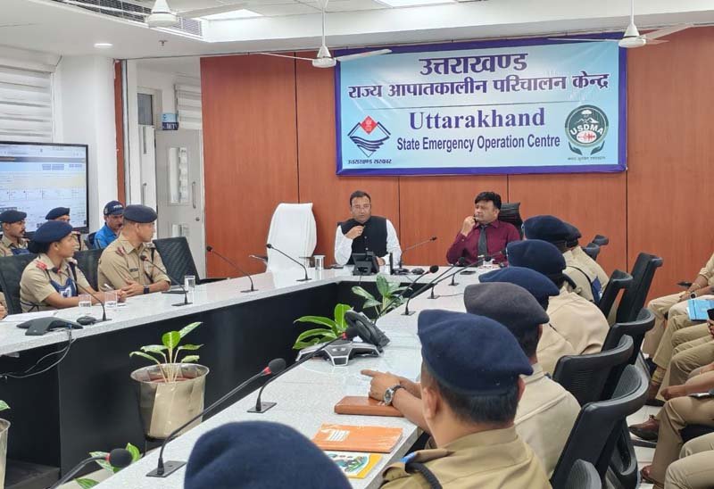 अग्निशमन सेकेंड ऑफिसर के 21 प्रशिक्षुओं ने राज्य आपातकालीन परिचालन केंद्र का किया भ्रमण, आपदा प्रबंधन और आपातकालीन प्रतिक्रिया तंत्र की ली जानकारी